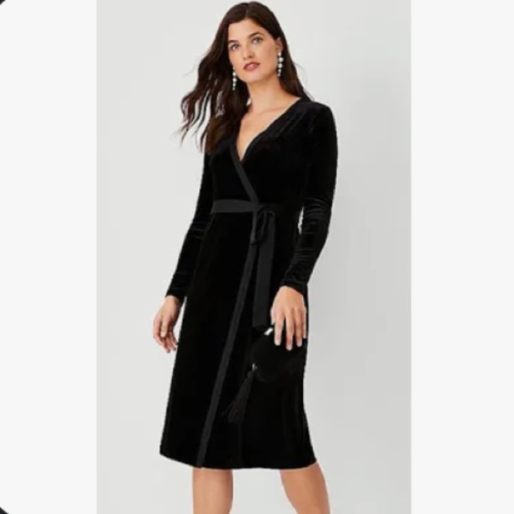 Ann Taylor womens black velvet wrap sheath long sleeve midi dress size 8